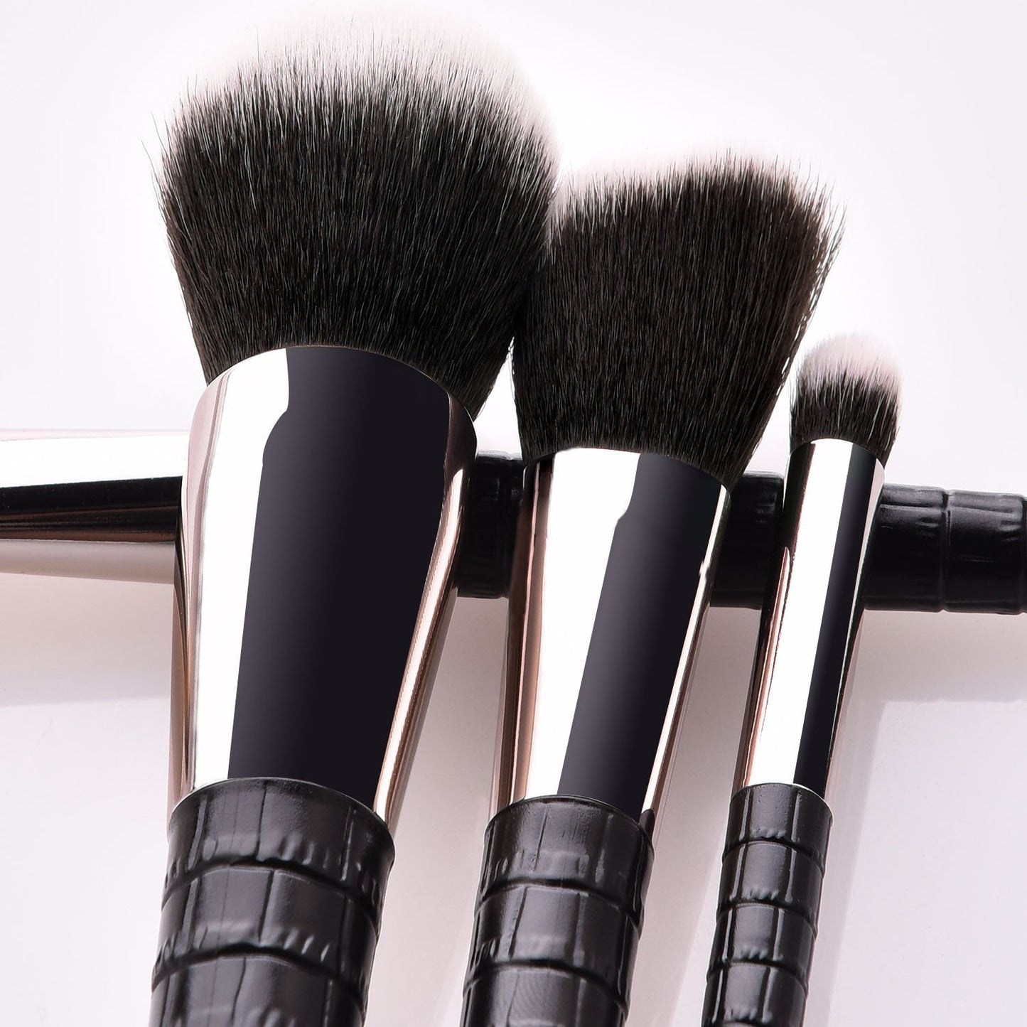 Victoria - 10 Piece Makeup Brush Set (white)
