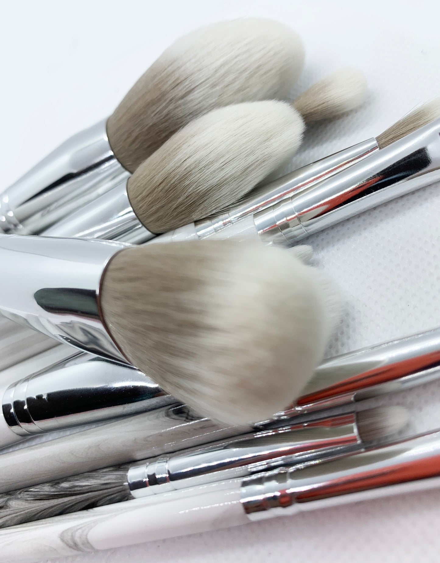 Storm - 11 Piece Makeup Brush Set