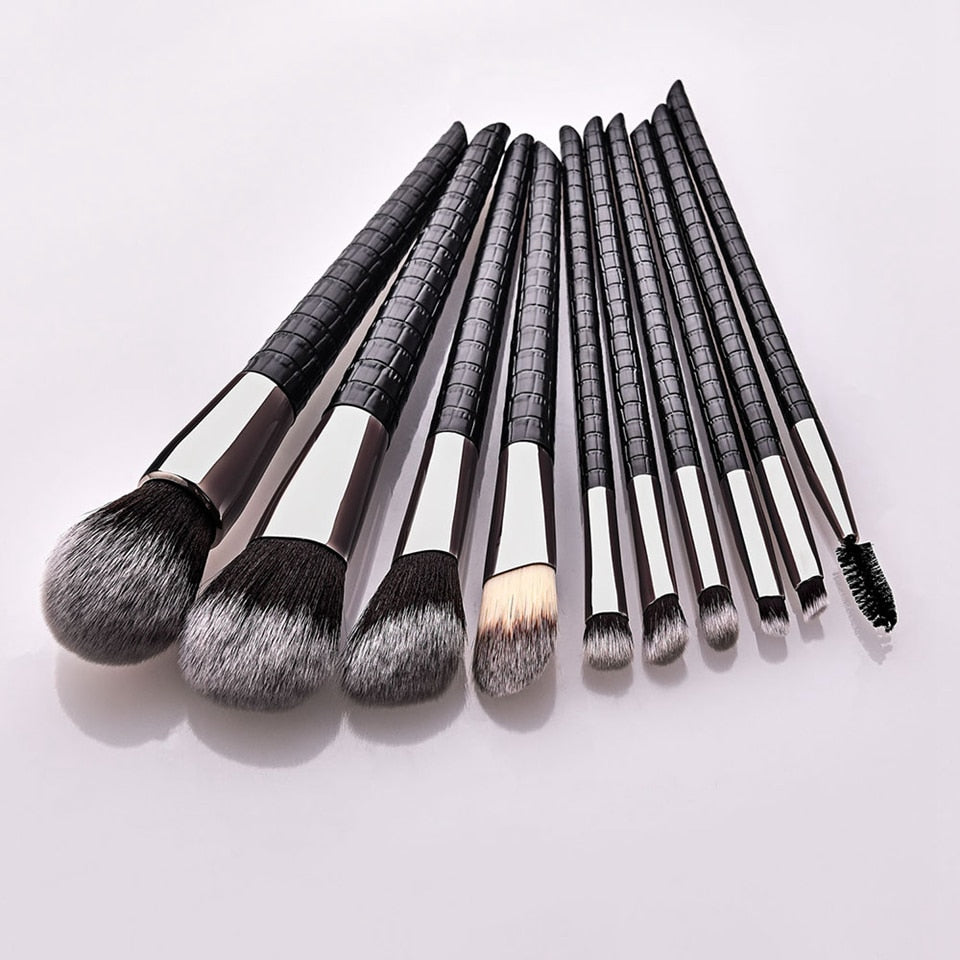 Victoria - 10 Piece Makeup Brush Set (white)